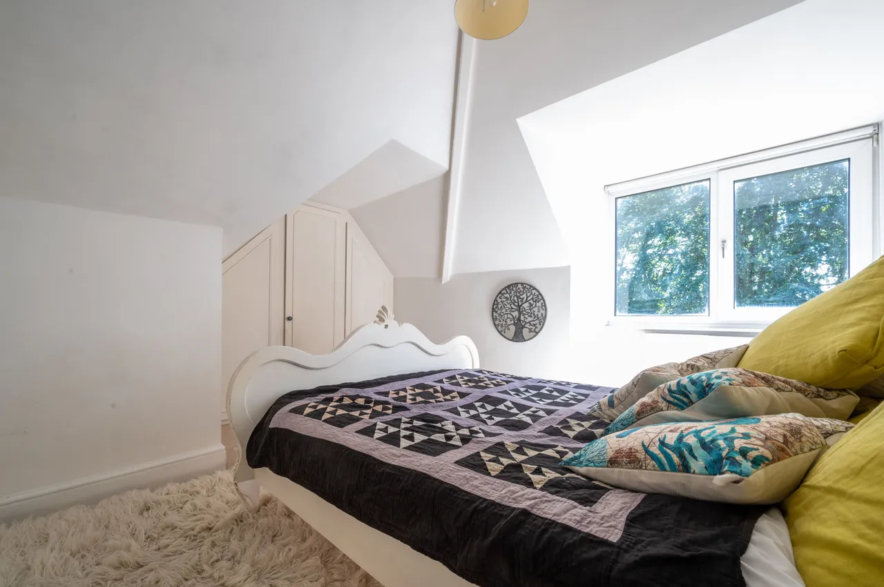 Woking, GU22, photo 14