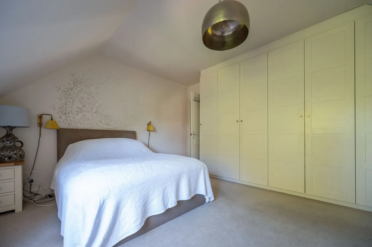 Woking, GU22, photo 12