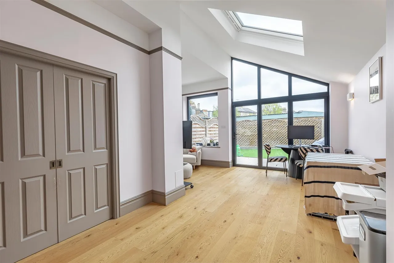 Cleveland Gardens, Barnes, SW13, photo 8