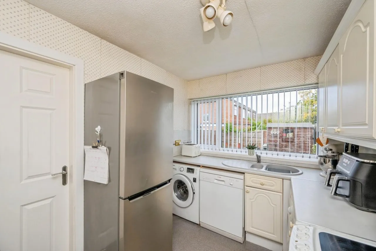 Torc Avenue, Tamworth, B77, photo 7