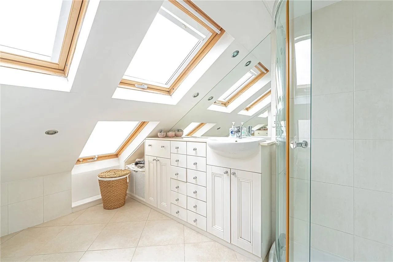 Bonser Road, Twickenham, TW1 4RQ, photo 10