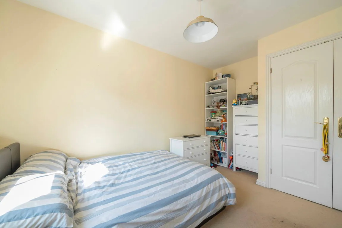 Stirling Avenue, Pinner, HA5, photo 14