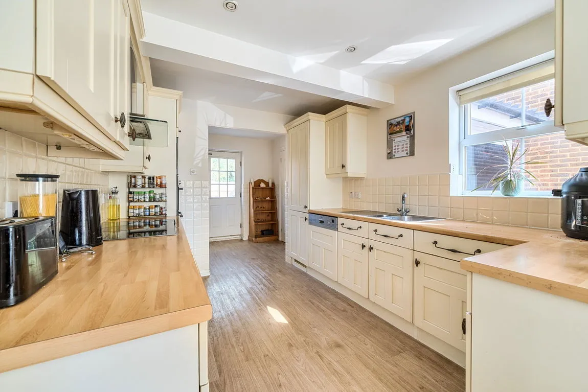 Stirling Avenue, Pinner, HA5, photo 20