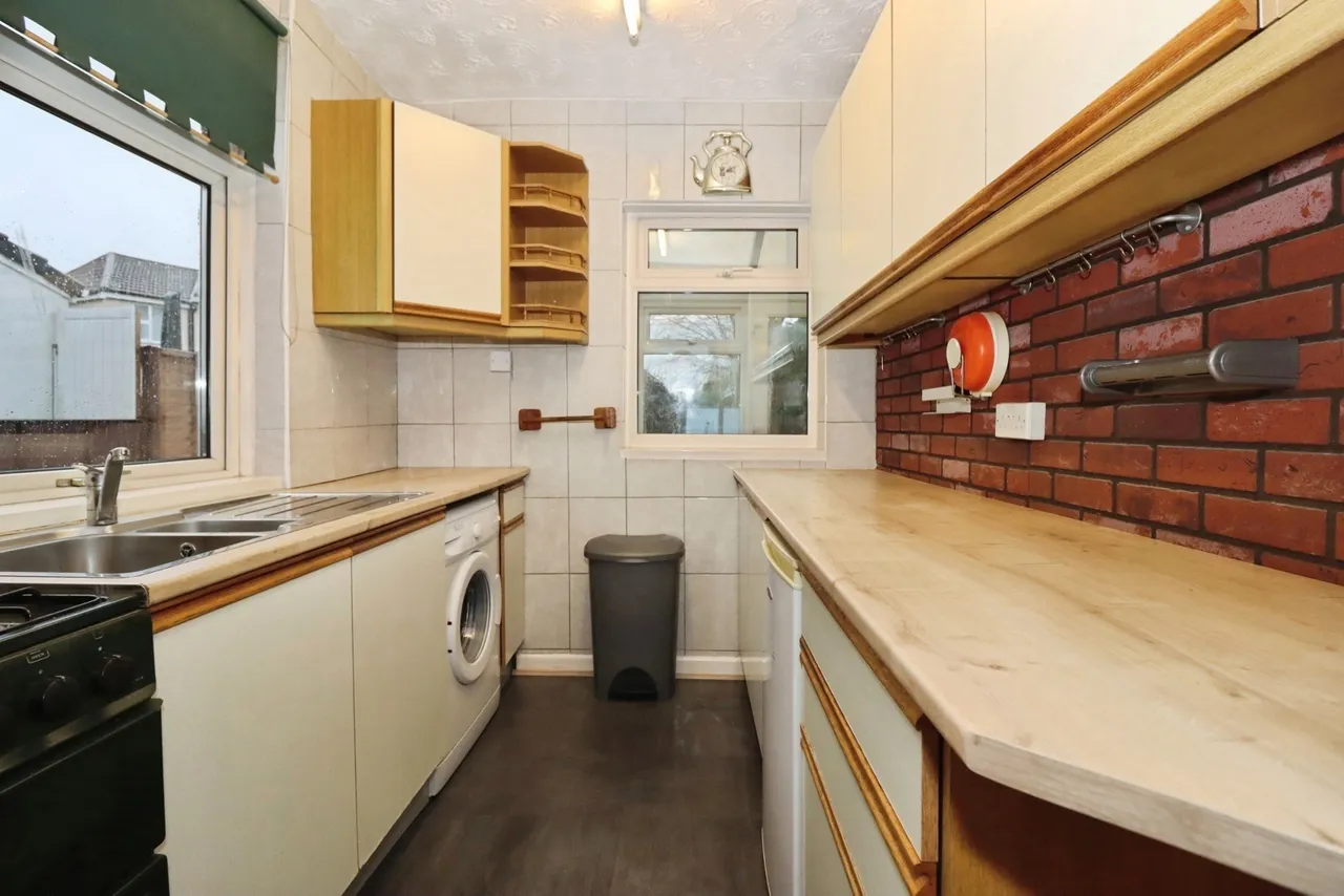 Croomes Hill, Downend, Bristol, BS16, photo 4