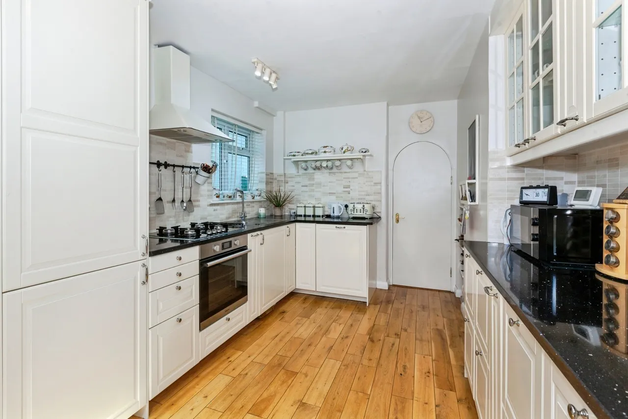 Courtlands, Maidenhead, SL6, photo 2