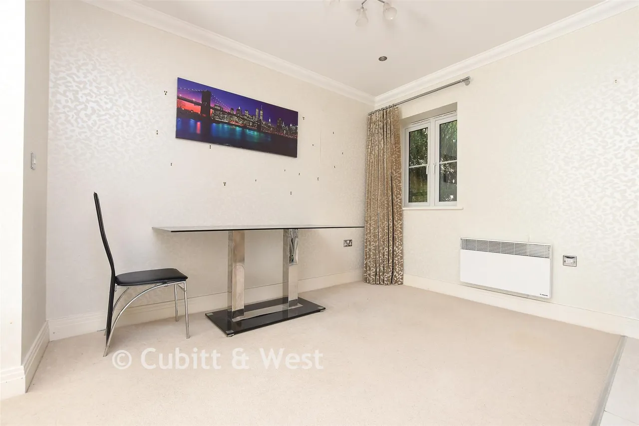 Plough Lane, Purley, CR8, photo 9