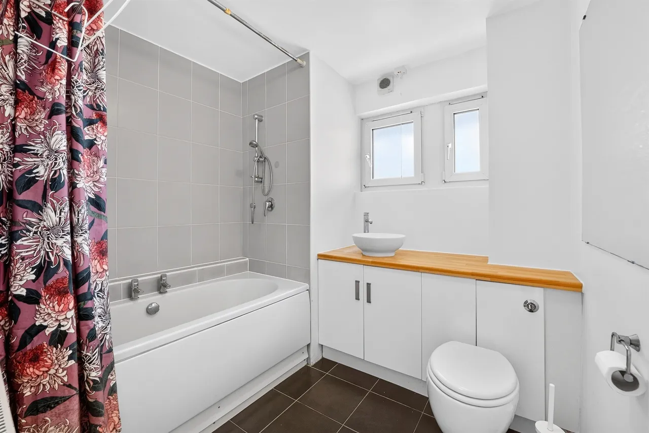 Winterfold Close, London, SW19, photo 6