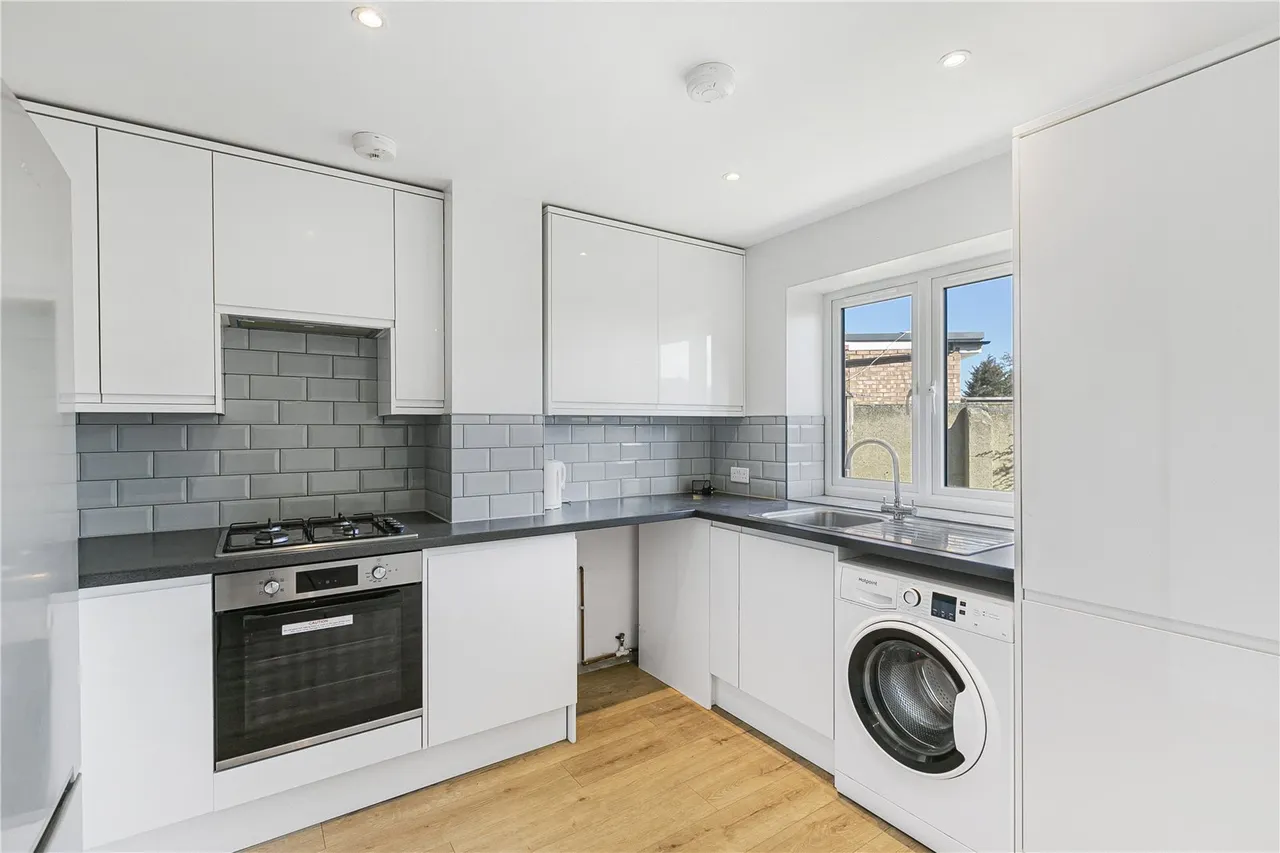 Lyncroft Gardens, Hounslow, TW3, photo 12