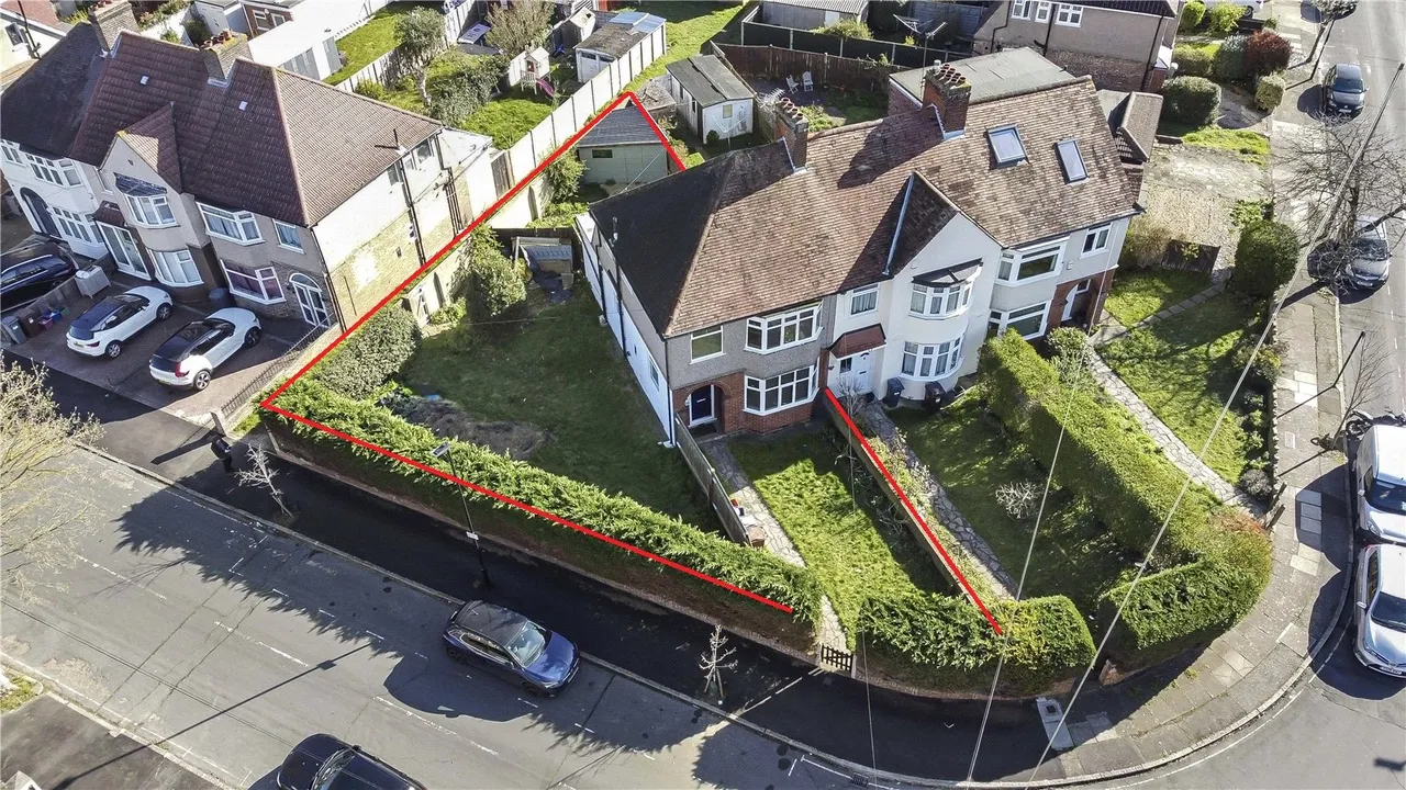 Lyncroft Gardens, Hounslow, TW3, photo 5