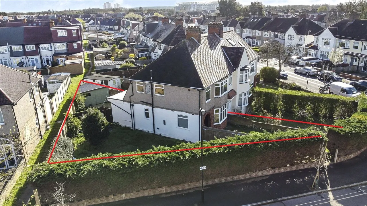 Lyncroft Gardens, Hounslow, TW3, photo 16