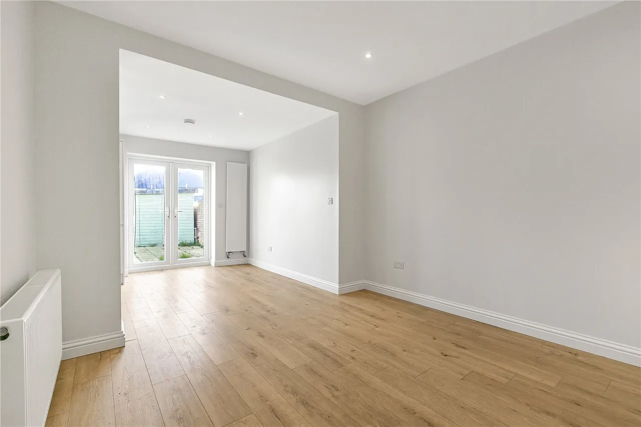 Lyncroft Gardens, Hounslow, TW3, photo 9