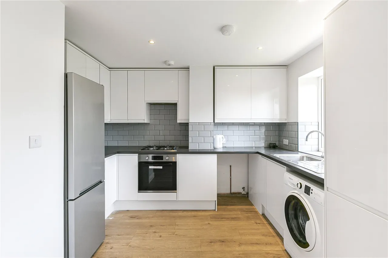 Lyncroft Gardens, Hounslow, TW3, photo 13