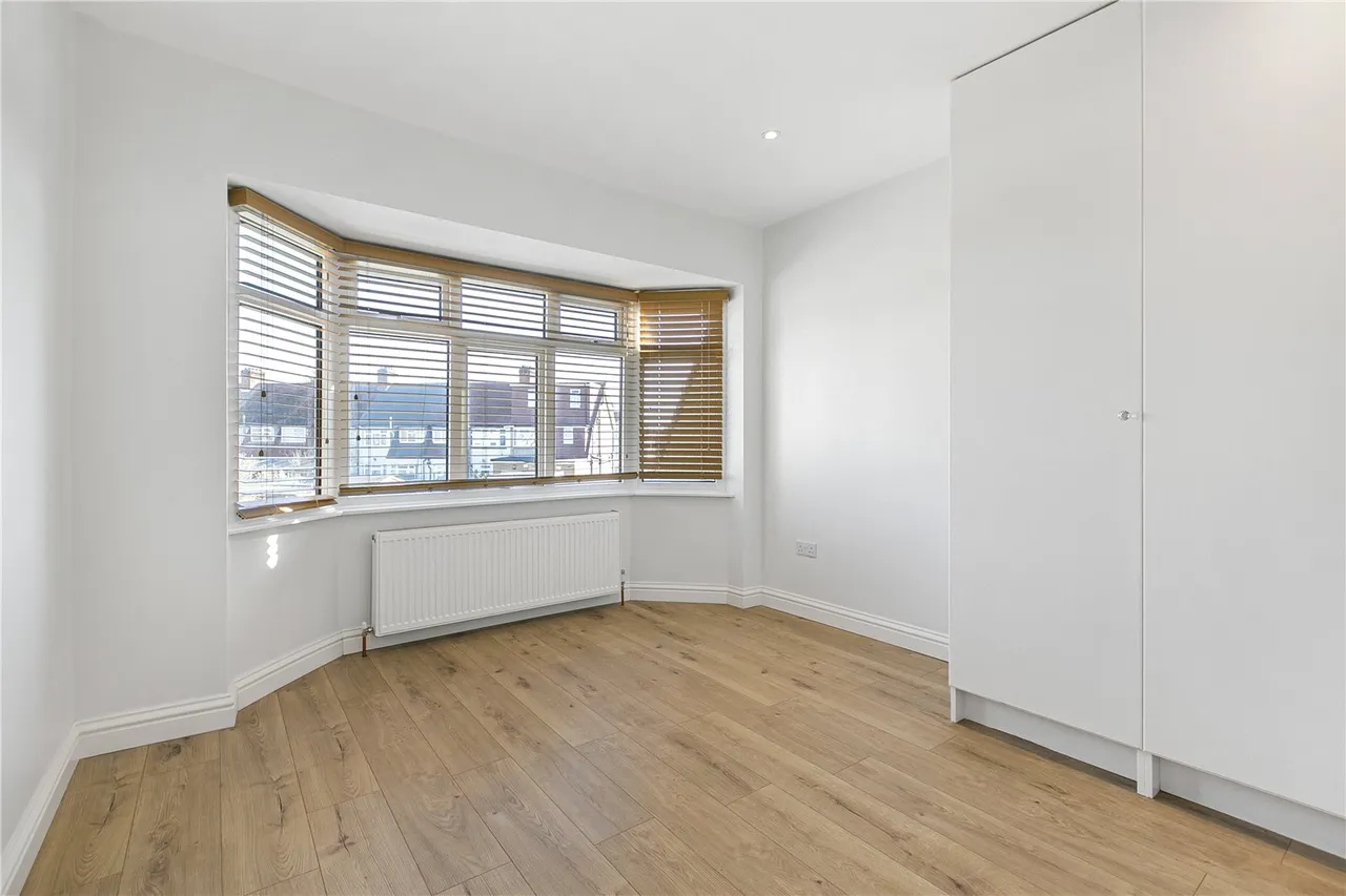 Lyncroft Gardens, Hounslow, TW3, photo 8