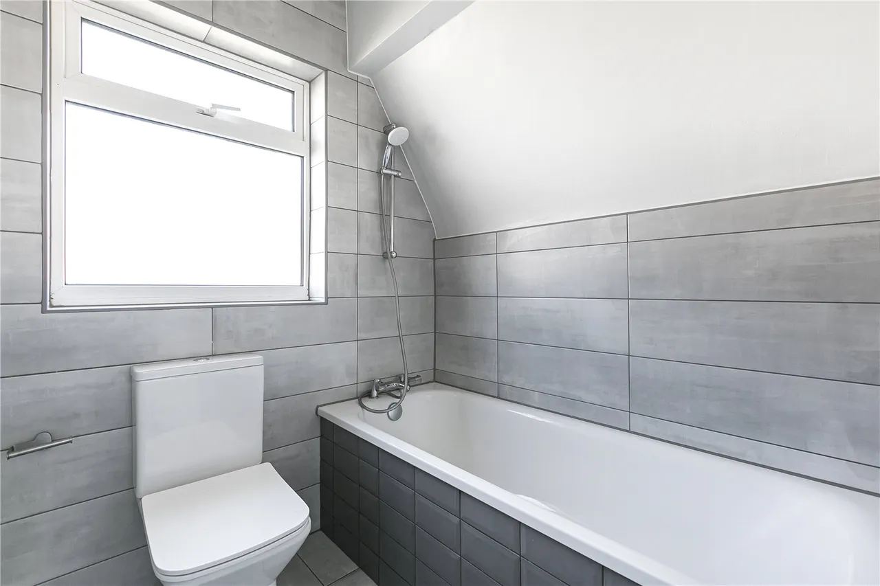 Lyncroft Gardens, Hounslow, TW3, photo 14