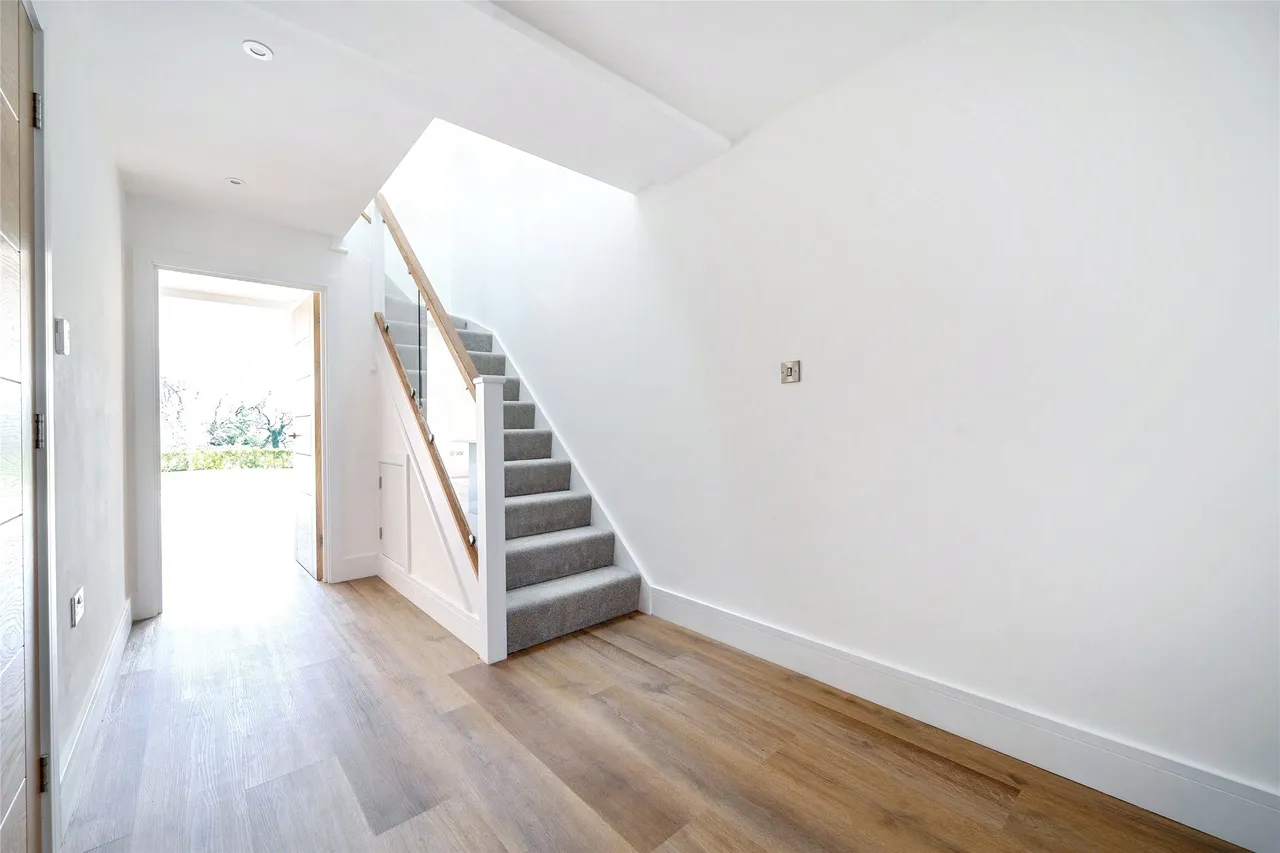 Plot 10, Queens Head Close, Gloucestershire, Aston Cross, GL20 8FJ, photo 13