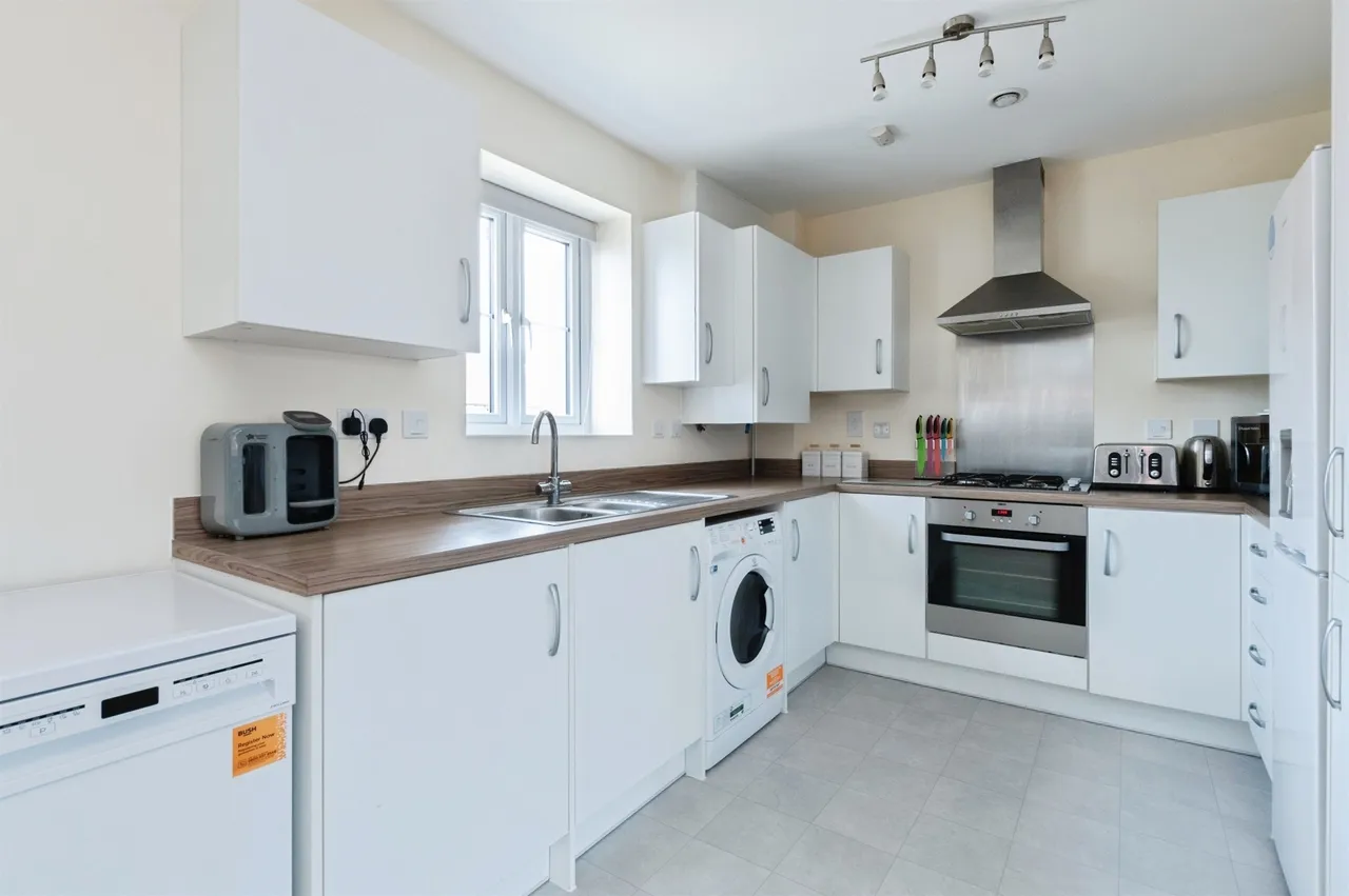 Chard Lane, Ringwood, BH24, photo 9