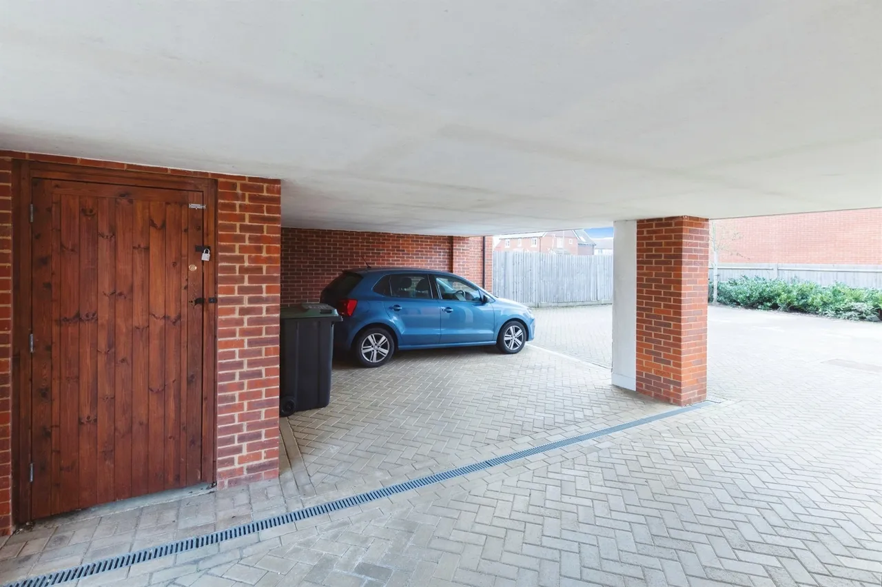 Chard Lane, Ringwood, BH24, photo 5