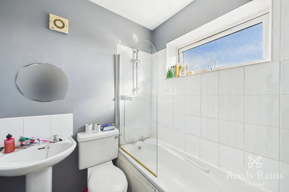 Cross Street, Horbury, WF4, photo 12