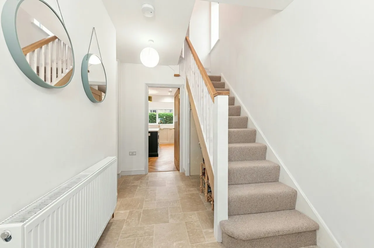 Lyndhurst Crescent, Scholes, LS15, photo 7