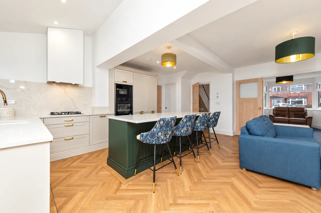 Lyndhurst Crescent, Scholes, LS15, photo 5