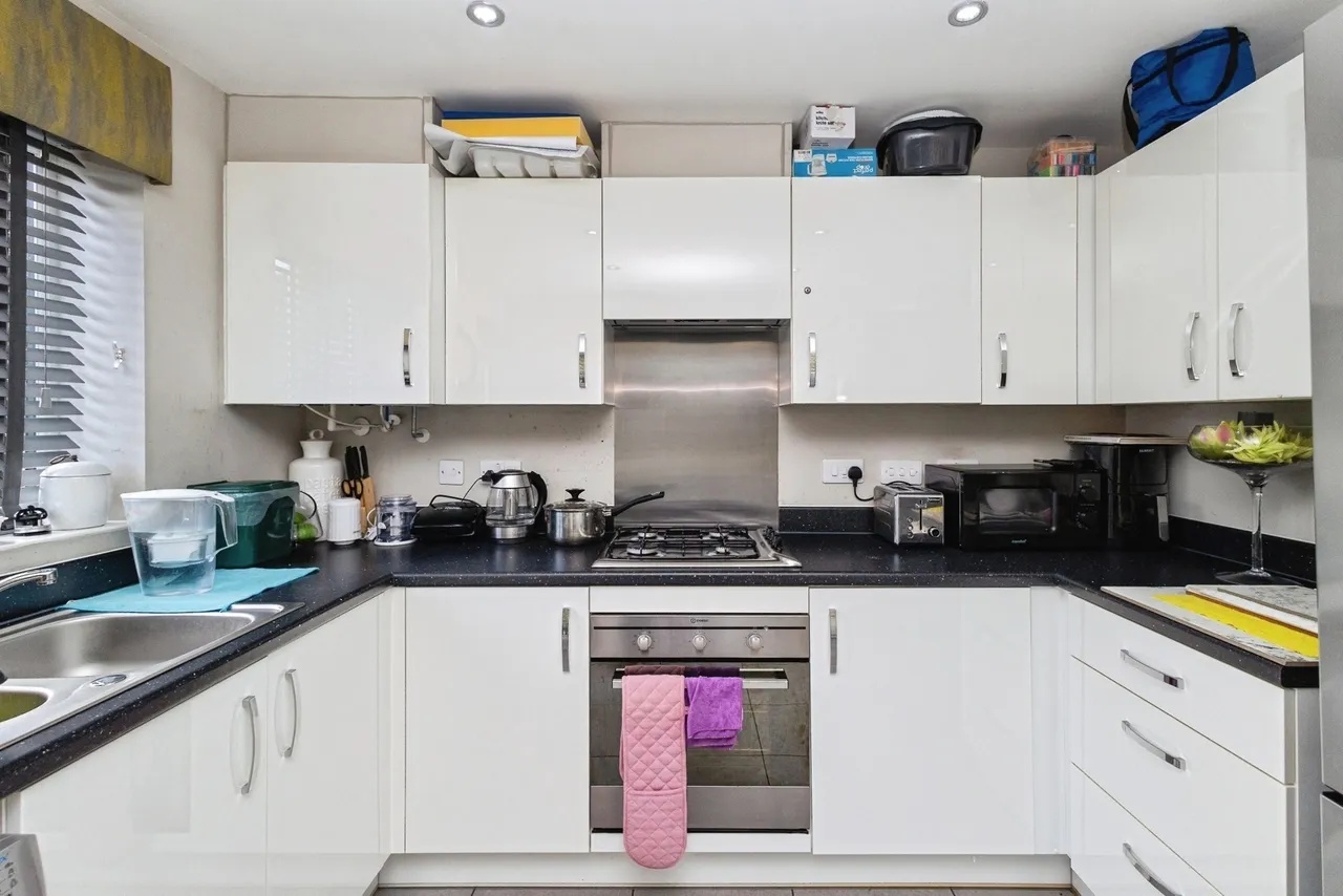 Acacia Road, OLDHAM, Lancashire, OL8, photo 4