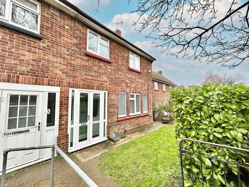 3 bed house for sale — West Street, Dunstable LU6 1PA