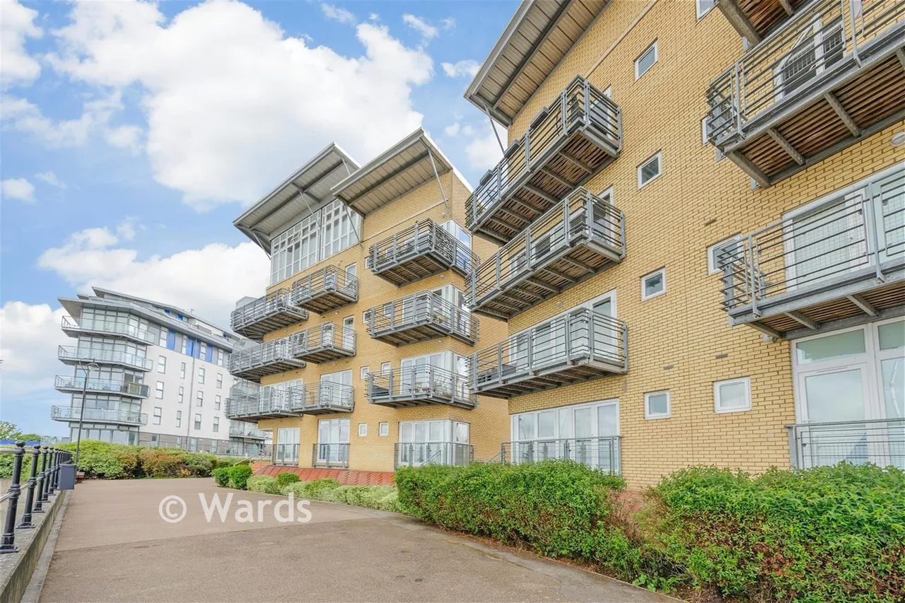 Carmichael Avenue, Greenhithe, DA9, photo 9