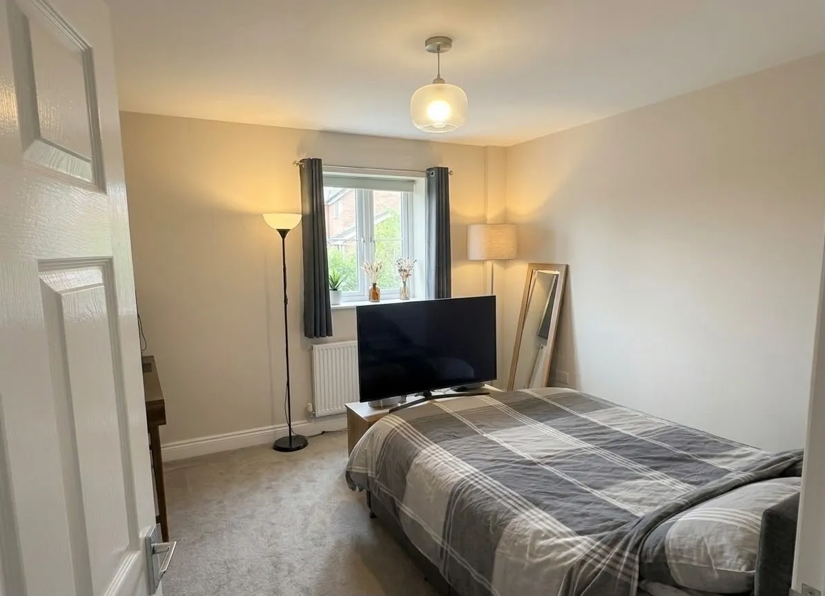 Small Lane, BS16, photo 6