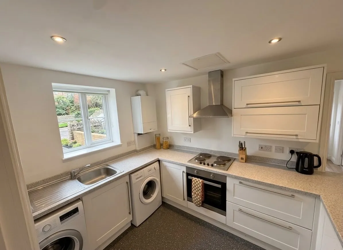 Small Lane, BS16, photo 7
