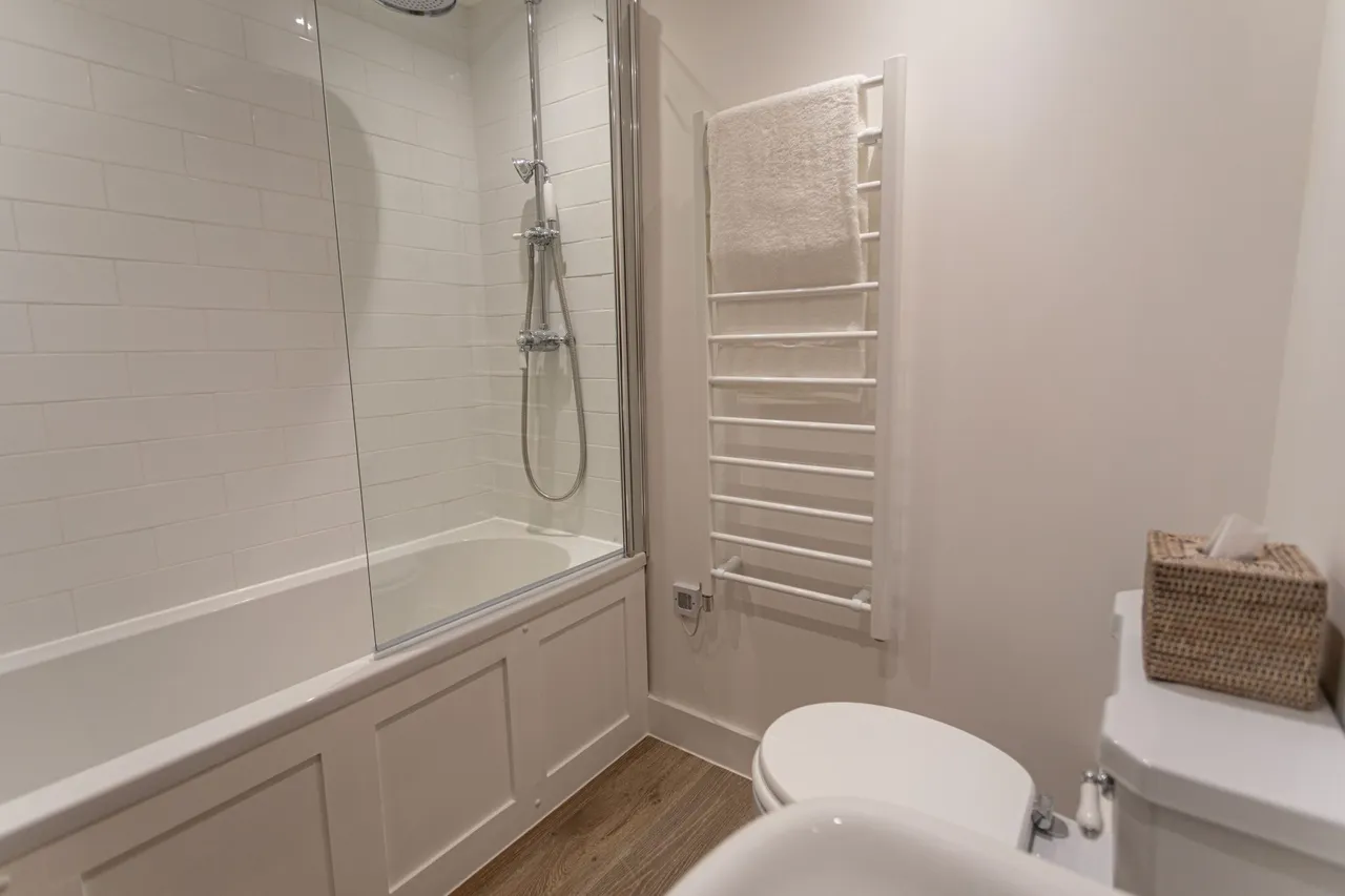 Buckfield House Oakley Place, Hartley Wintney, Hook, RG27 8FT, photo 8