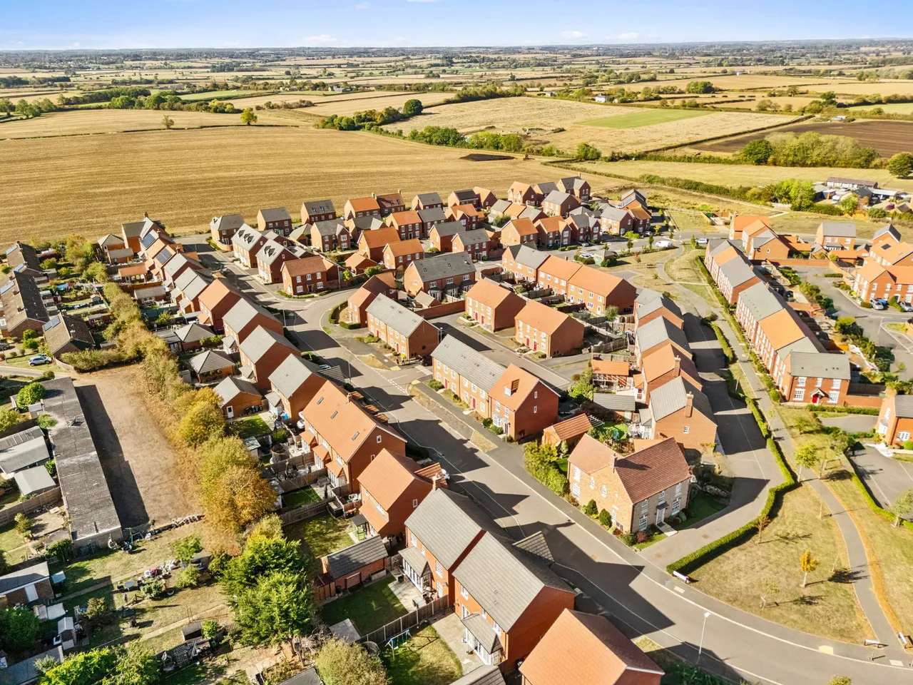 Harvington Crescent, Hanslope, MK19, photo 2