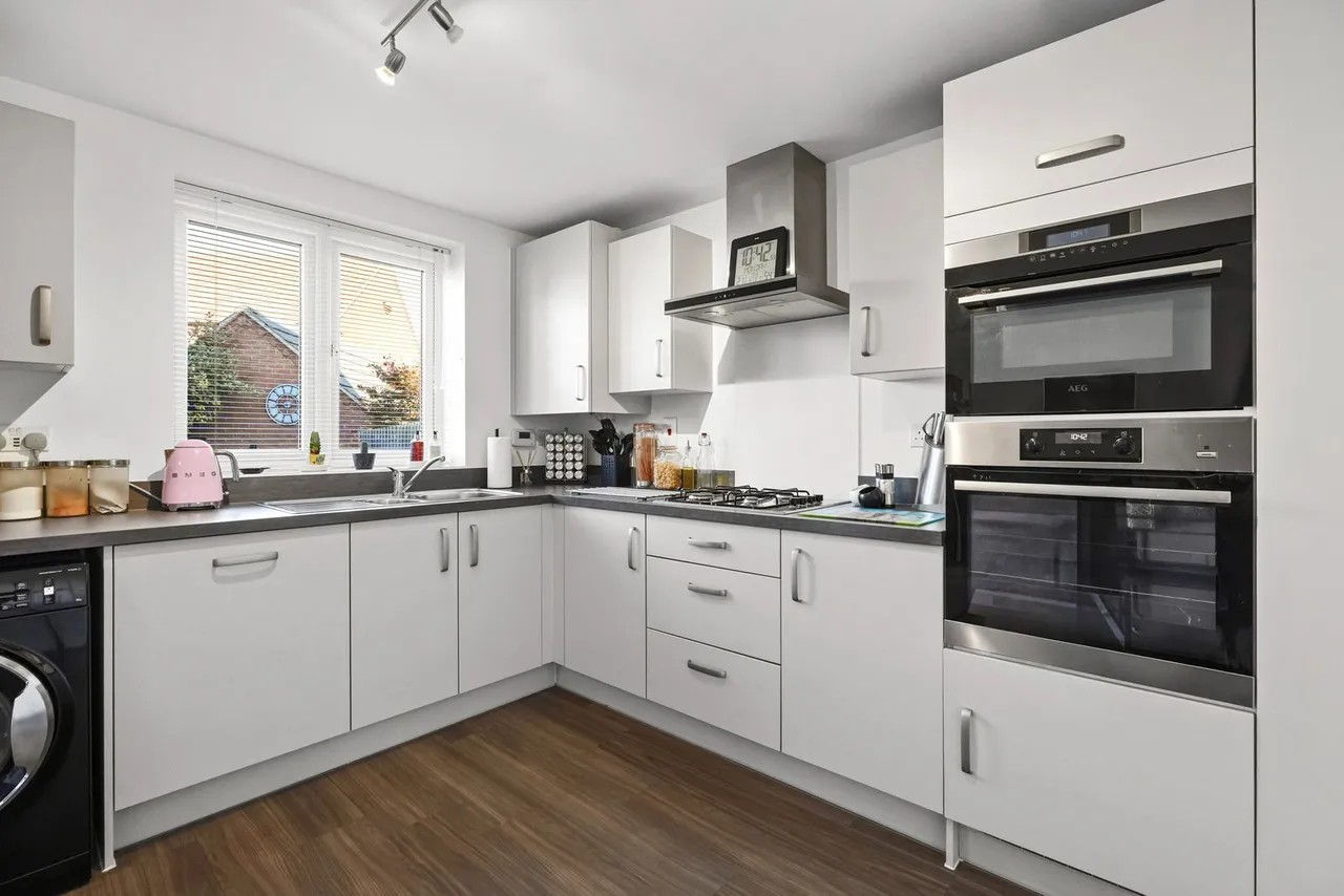 Harvington Crescent, Hanslope, MK19, photo 5