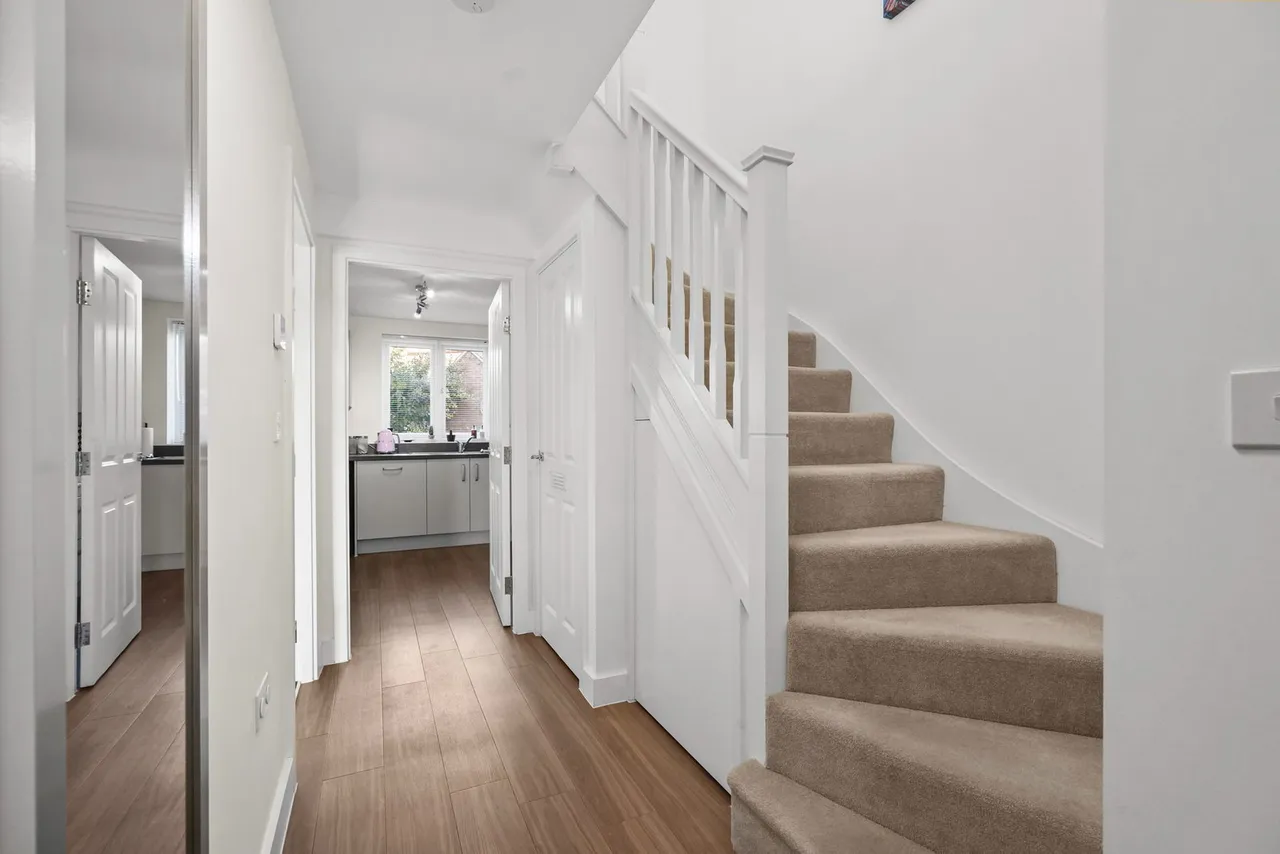 Harvington Crescent, Hanslope, MK19, photo 6