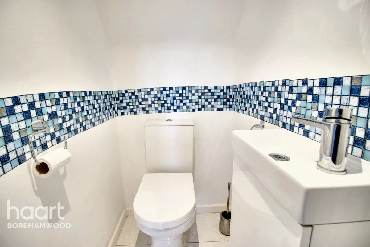 Wilcox Close, WD6, photo 12