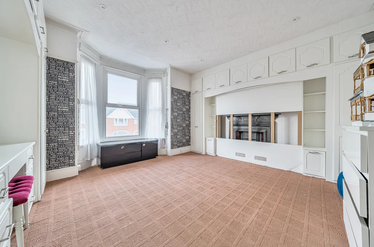 The Avenue, Gravesend, DA11, photo 12
