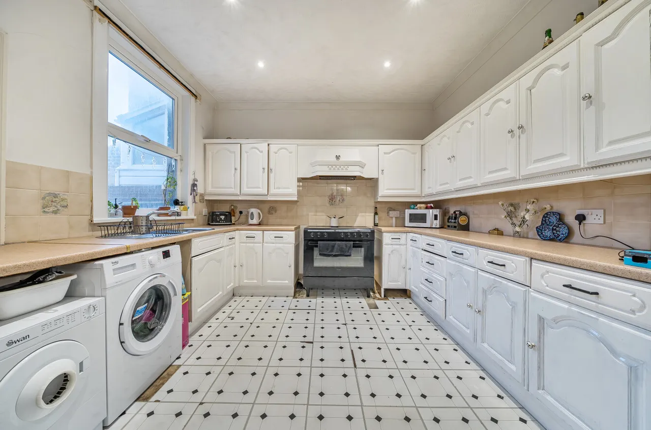 The Avenue, Gravesend, DA11, photo 4