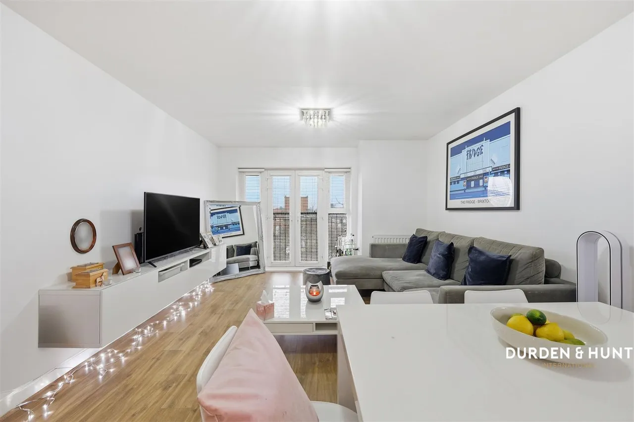 Stafford Avenue, Hornchurch, RM11, photo 2