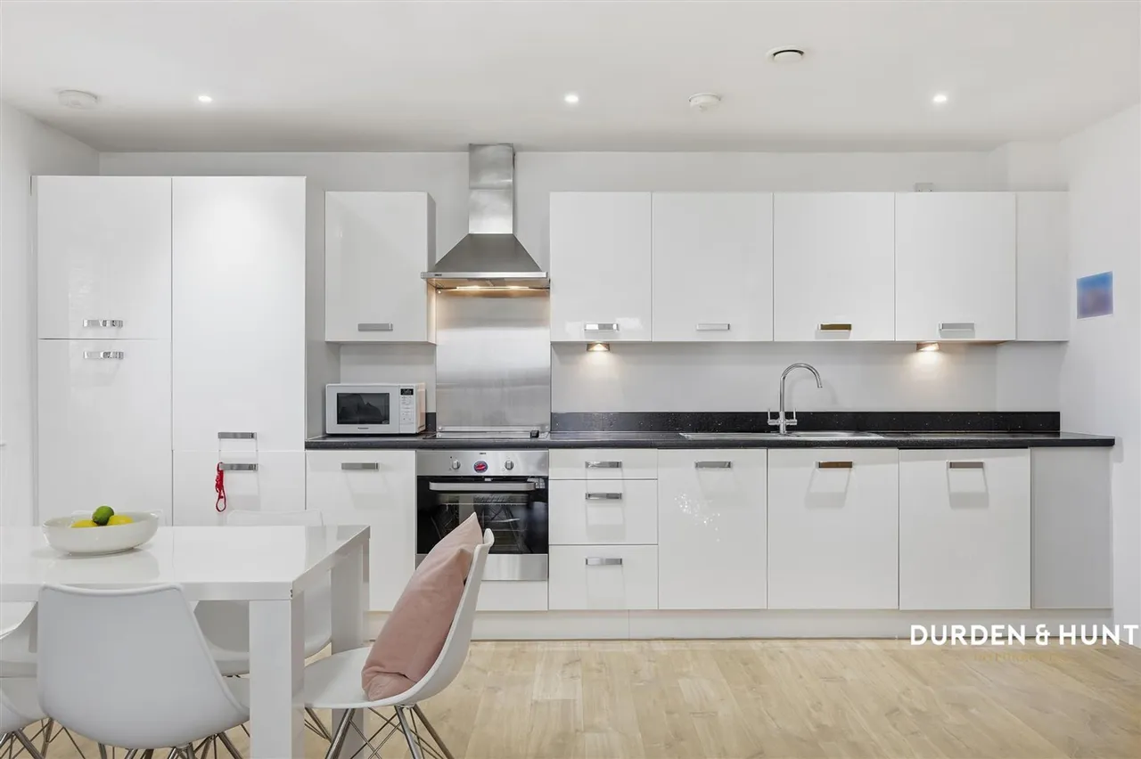 Stafford Avenue, Hornchurch, RM11, photo 6