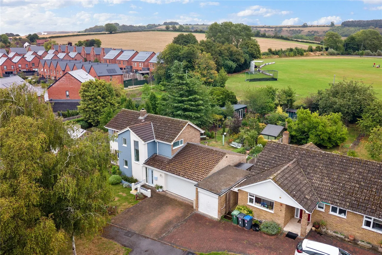 Westbury, Wiltshire, photo 13