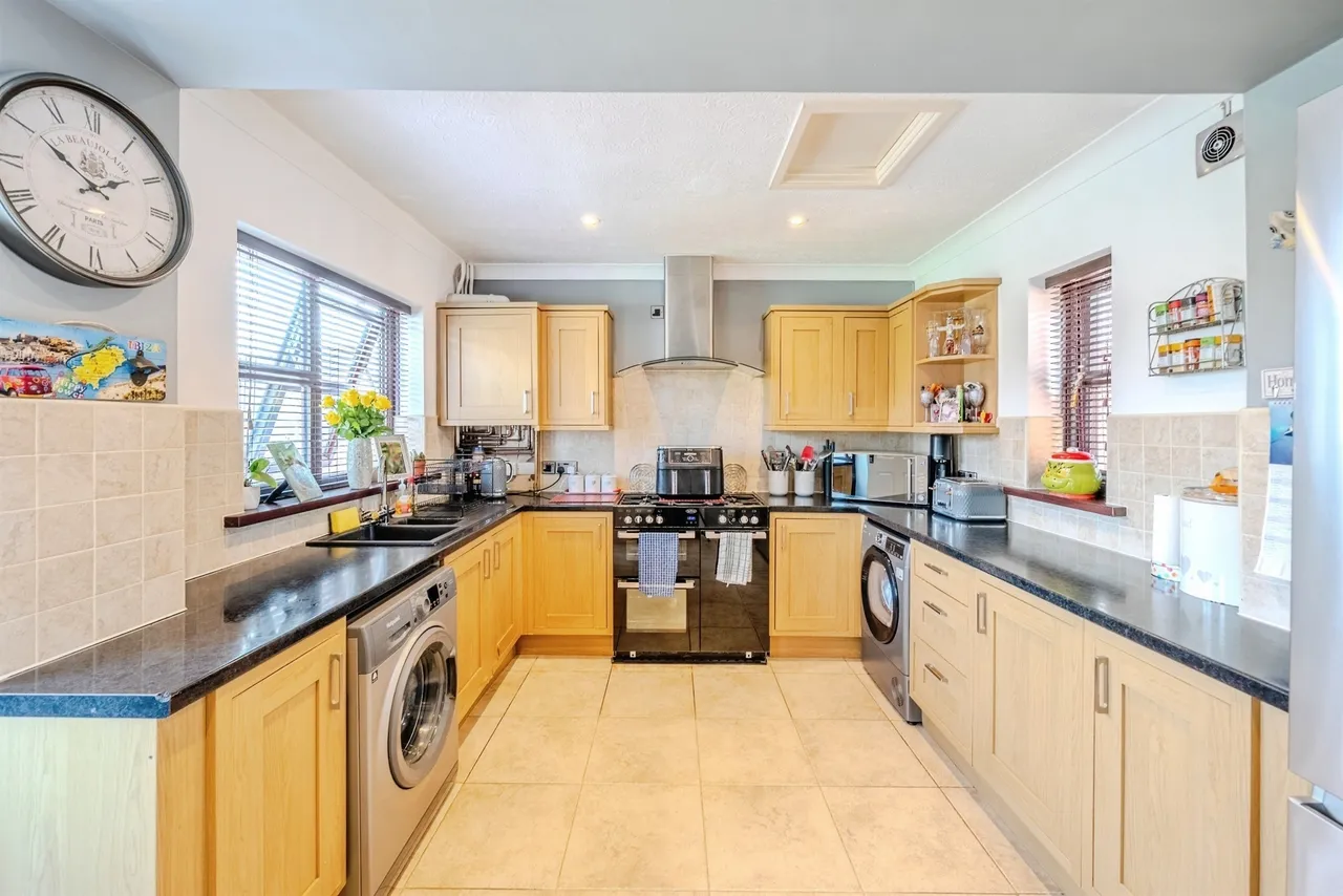 Grahamstown Road, Chepstow, NP16, photo 6