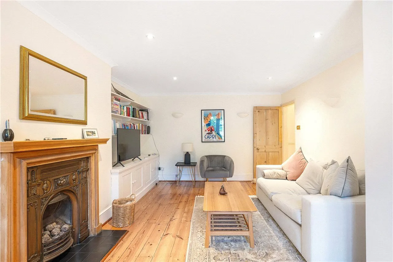 Offerton Road, London, SW4, photo 2