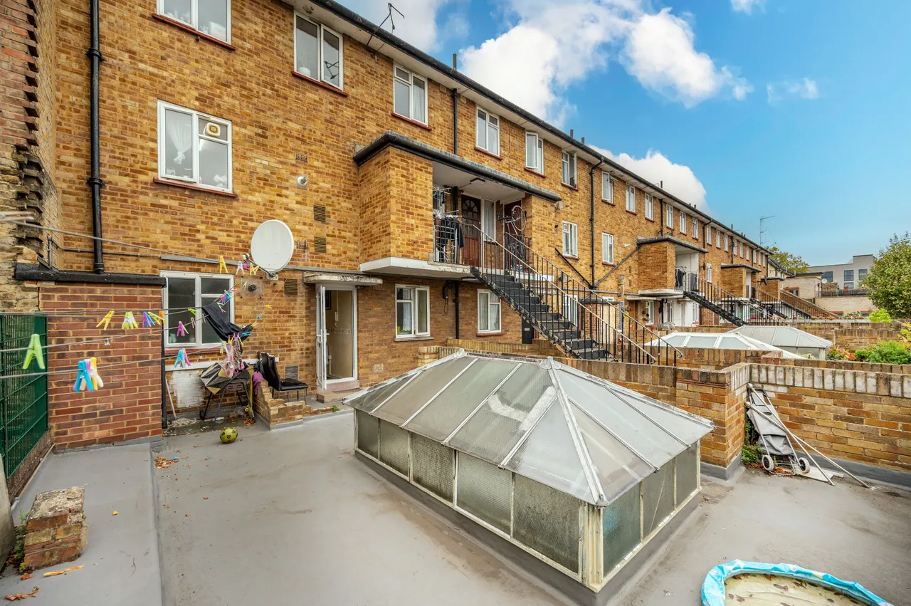 28a Barking Road, London, photo 3