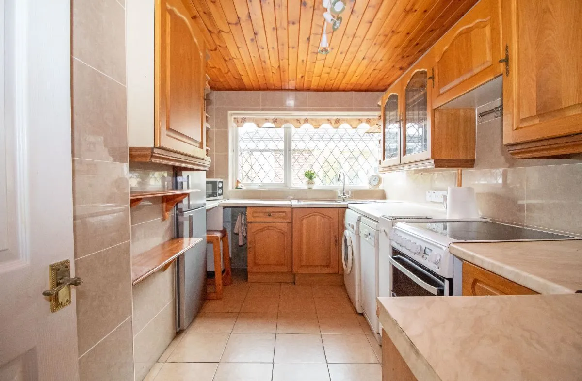 Inhurst Avenue, Waterlooville, PO7 7QS, photo 11