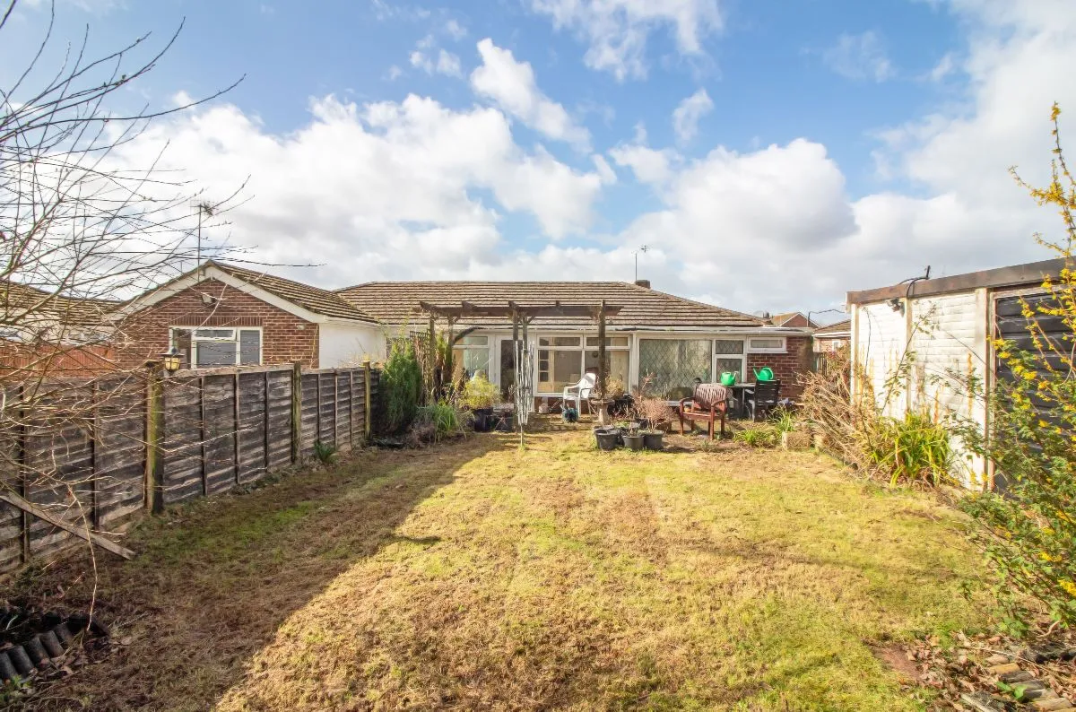 Inhurst Avenue, Waterlooville, PO7 7QS, photo 9