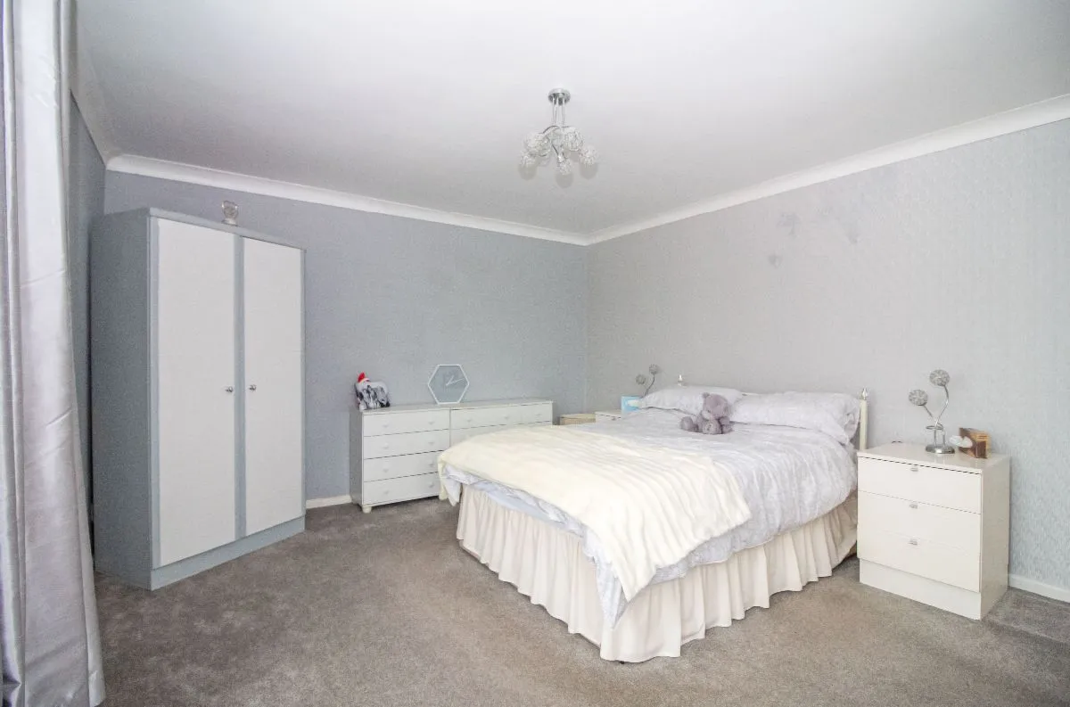 Inhurst Avenue, Waterlooville, PO7 7QS, photo 17