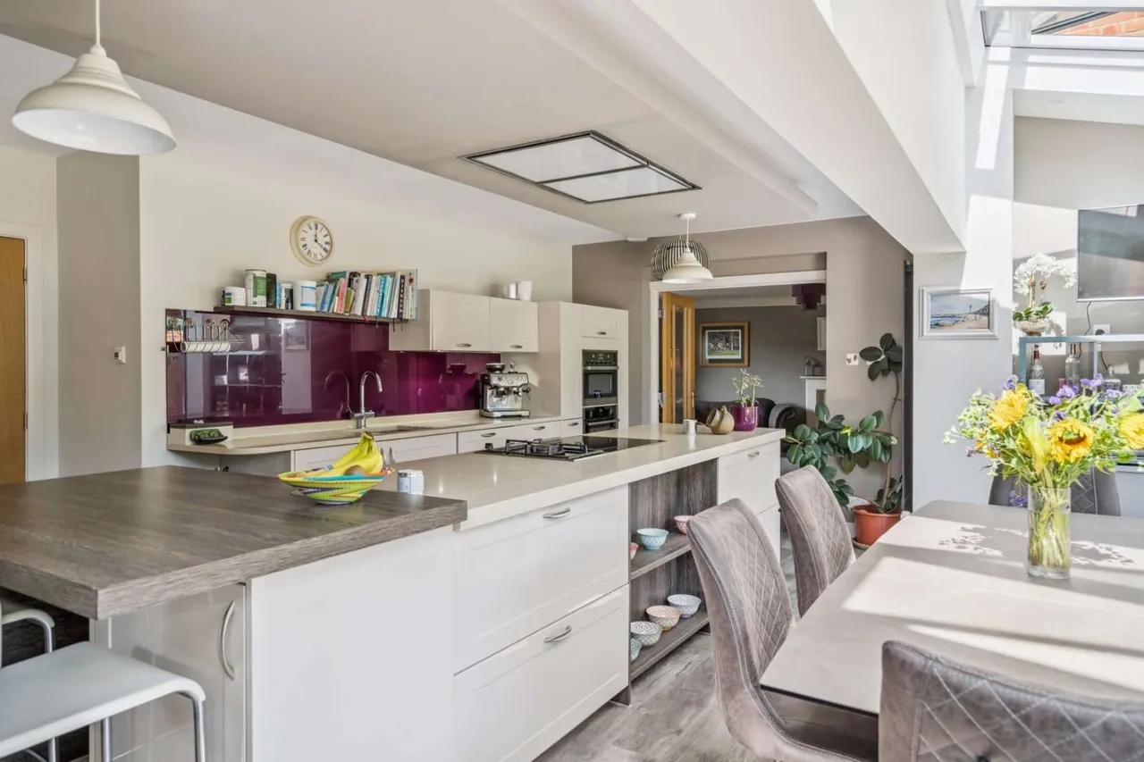 Whielden Lane, Winchmore Hill, Amersham, Buckinghamshire, HP7 0NQ, photo 5