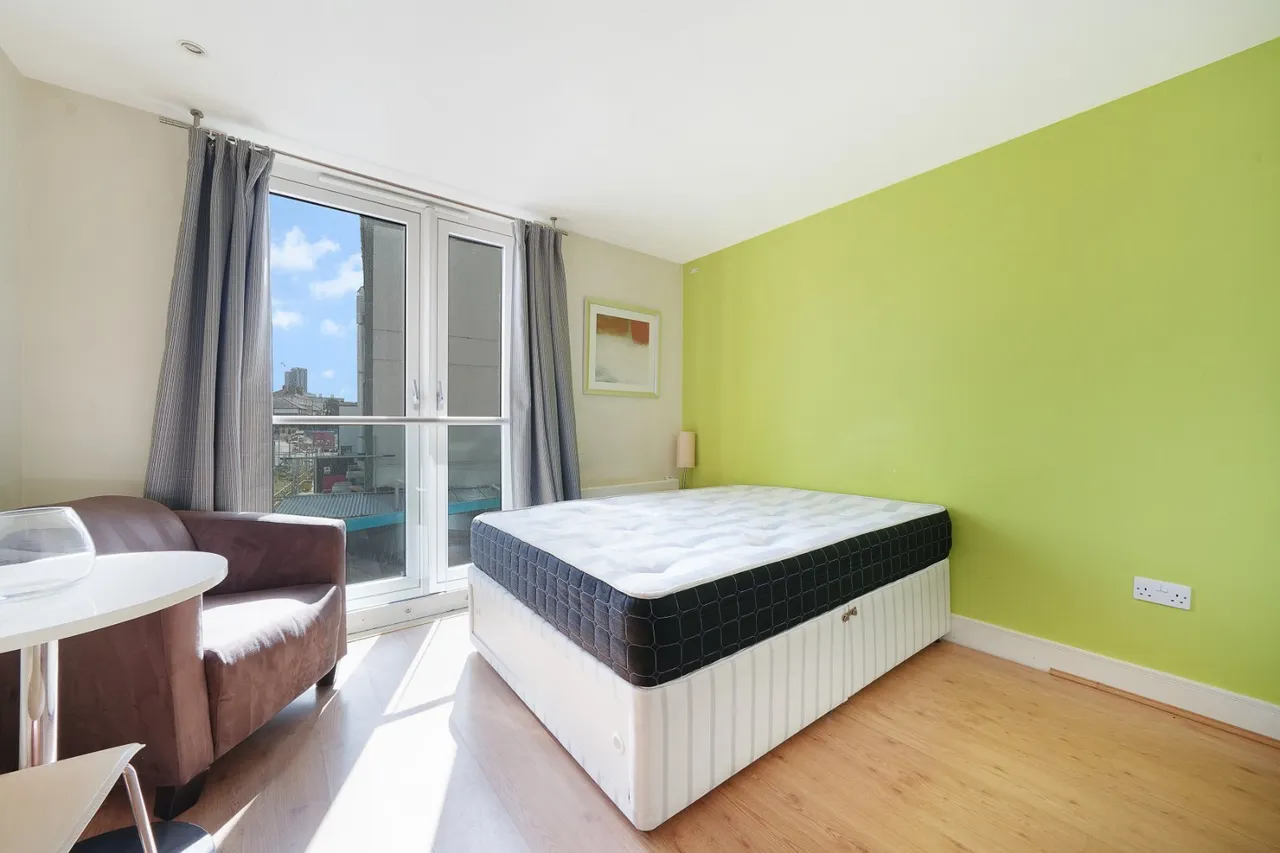 East Lane, London, SE16, photo 6