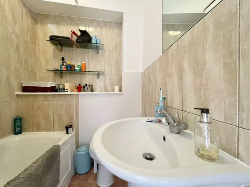 Warren Street, London W1T 5LW, photo 4