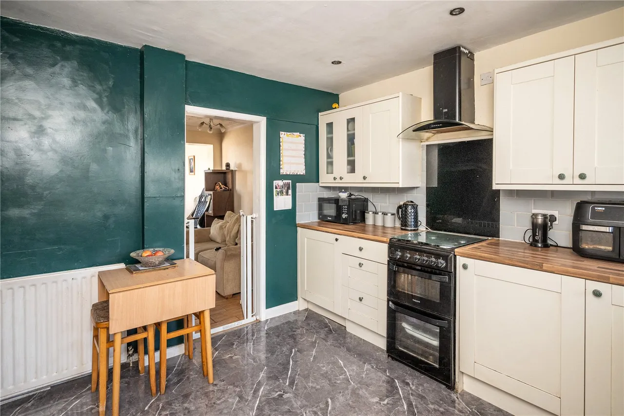 Spinney Close, Stourbridge, West Midlands, DY8 5LA, photo 5