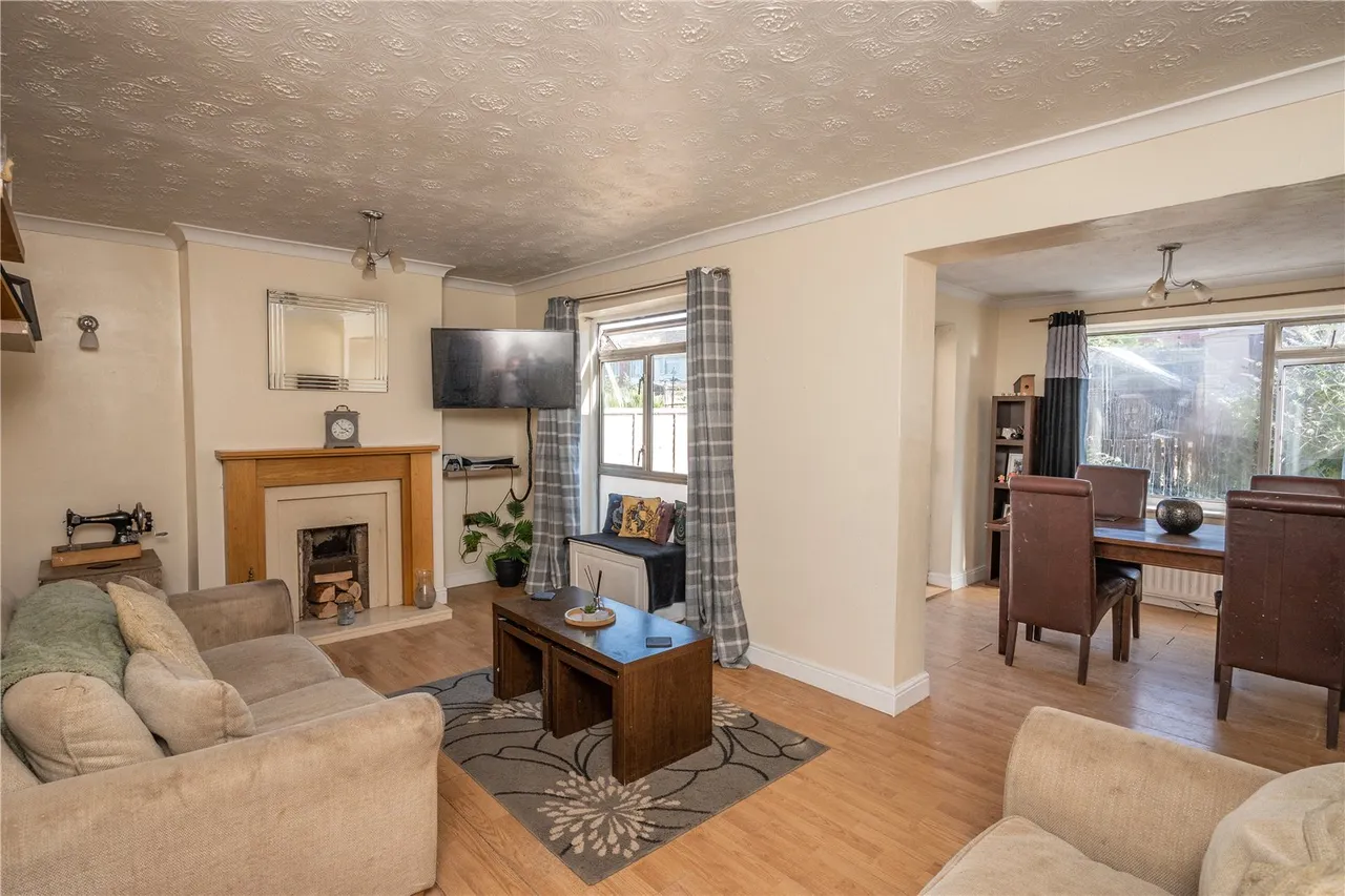 Spinney Close, Stourbridge, West Midlands, DY8 5LA, photo 2